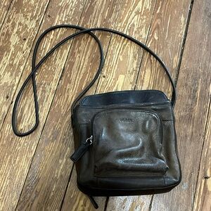 Fossil crossbody brown 8x8 inches brown leather